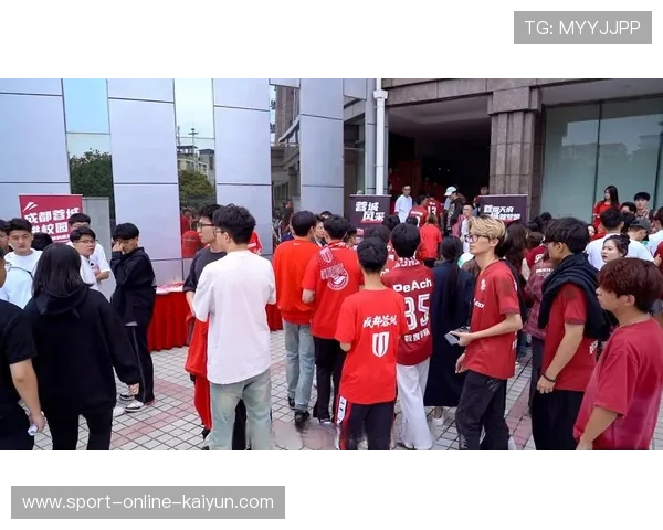 中超俱乐部校园行活动启动，推动足球普及